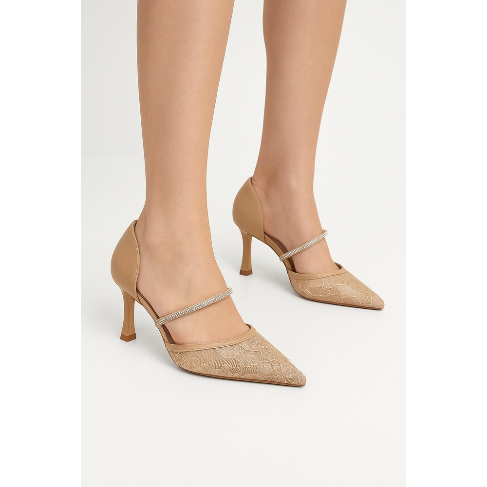 Cosy Island CharmElle Sparkle Pointed Toe Heeled Pumps Lace Apricot size 9.5
